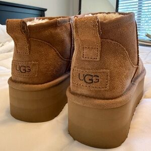 Ugg Classic Mini Platform - Women Sz 8
